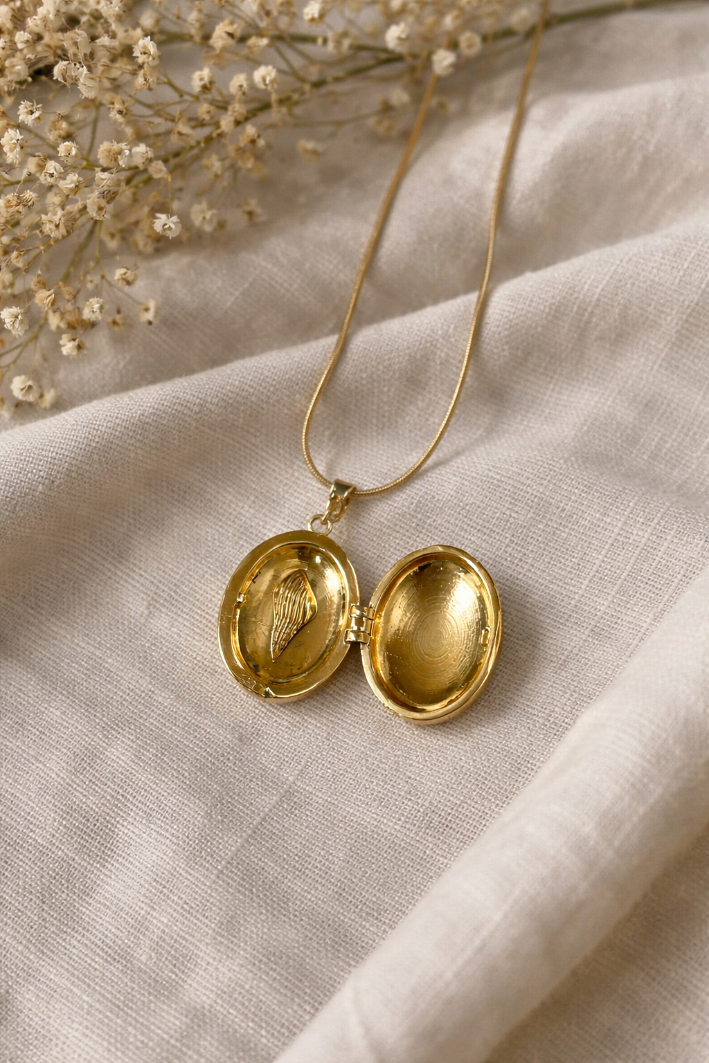 Blush seashell locket