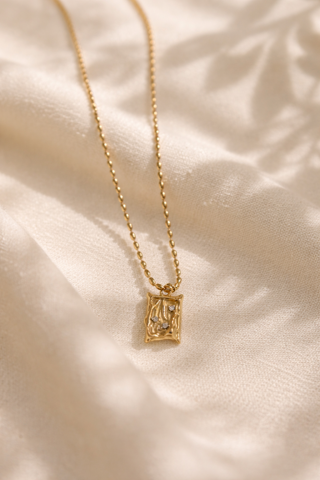 Dainty Radiance Necklace