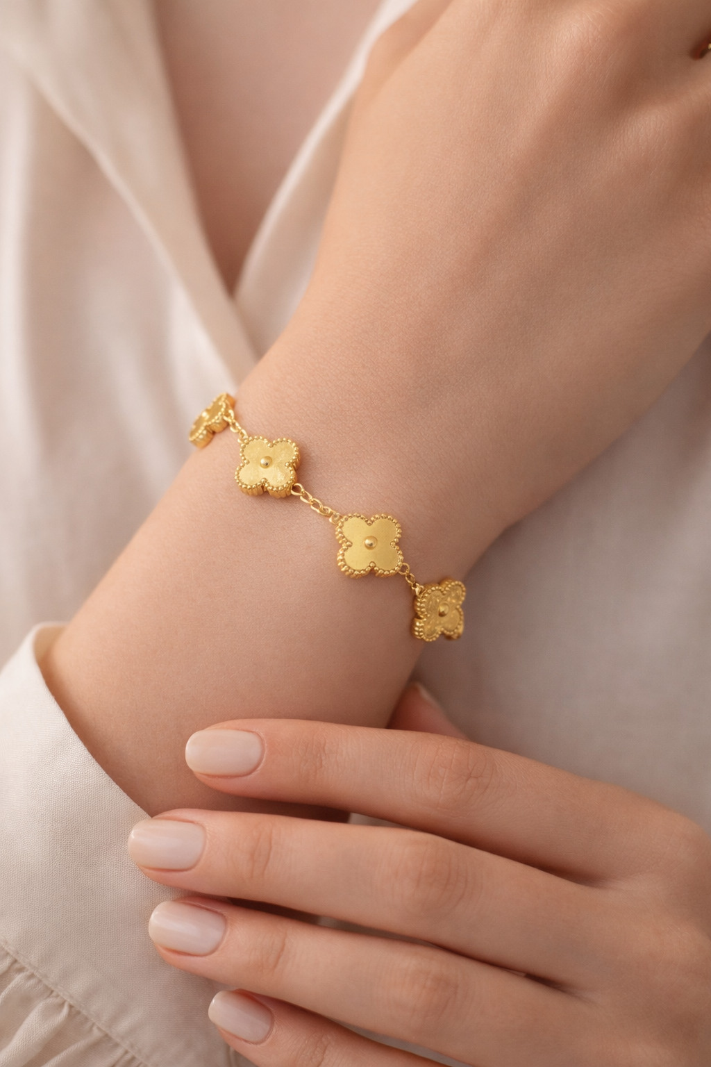 Clover Charm Luxe