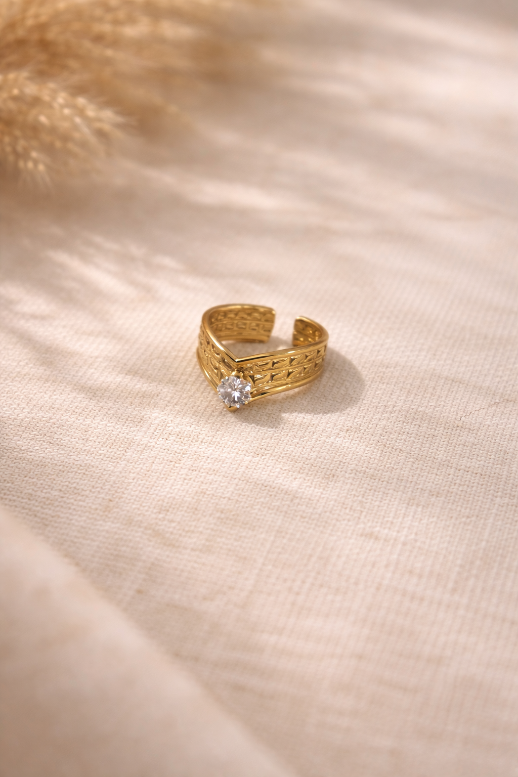 Grace Diamond V Ring