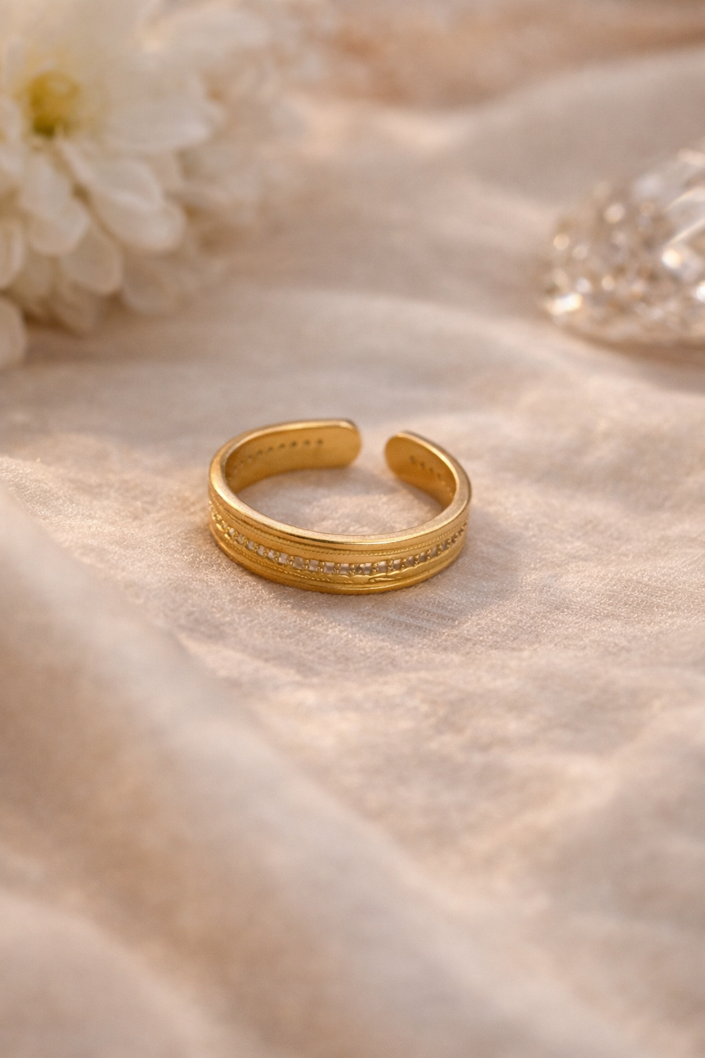 Royal Glow Ring
