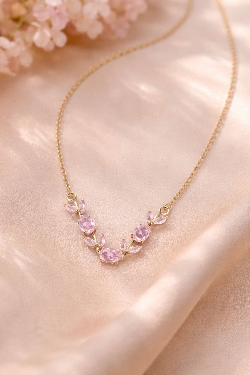 Rosé Diamond Vine Necklace