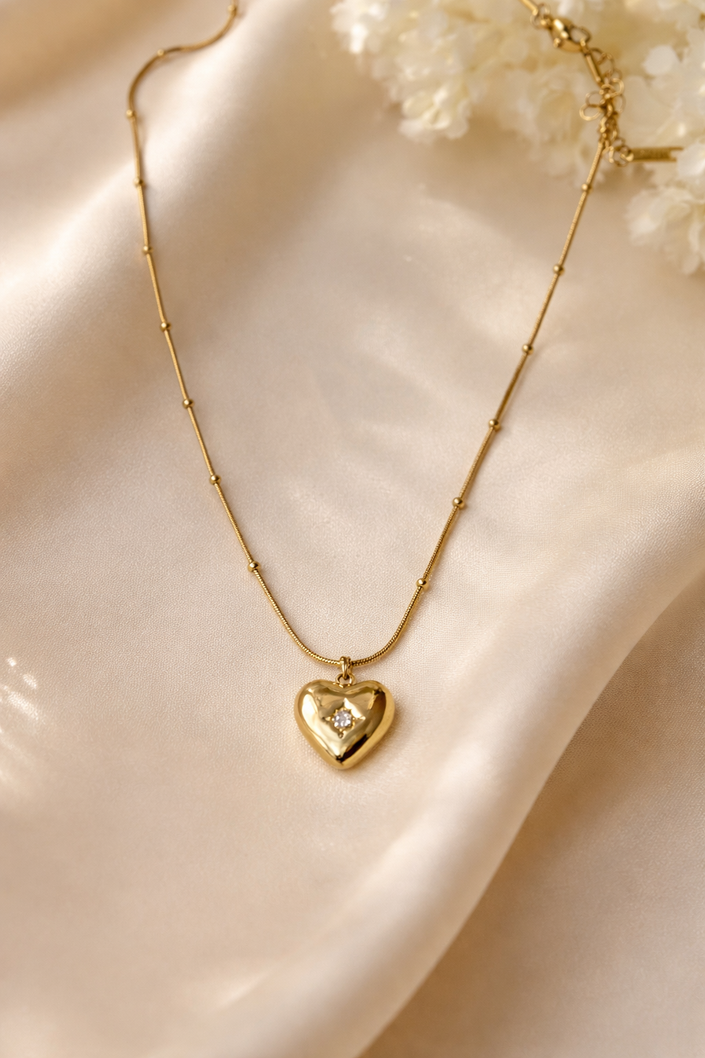 Golden Heart Glow Necklace